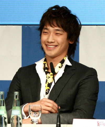 Rain图片,Rain资料,Rain档案