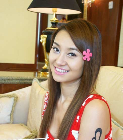 爱戴图片,爱戴资料,爱戴档案