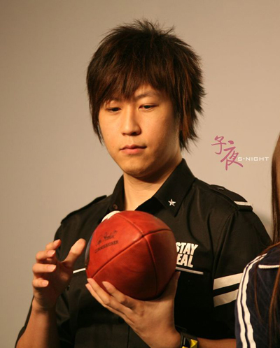 阿信图片,阿信资料,阿信档案