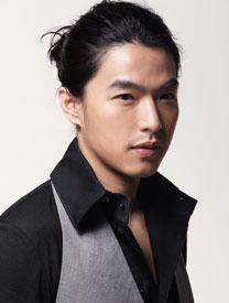 李威图片,李威资料,李威档案