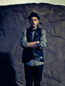 LaRon图片,LaRon资料,LaRon档案